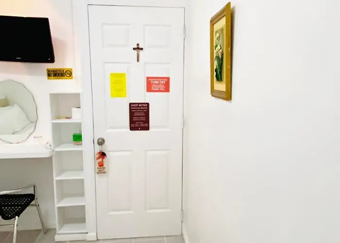 Hotel Adela House Balamban