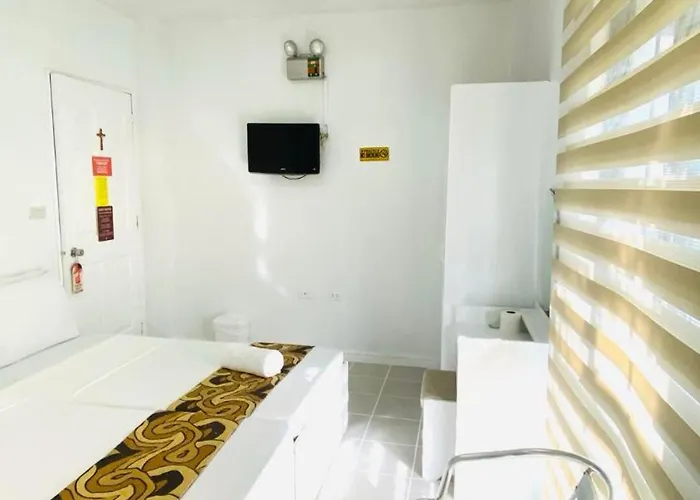 Adela House 4* Balamban